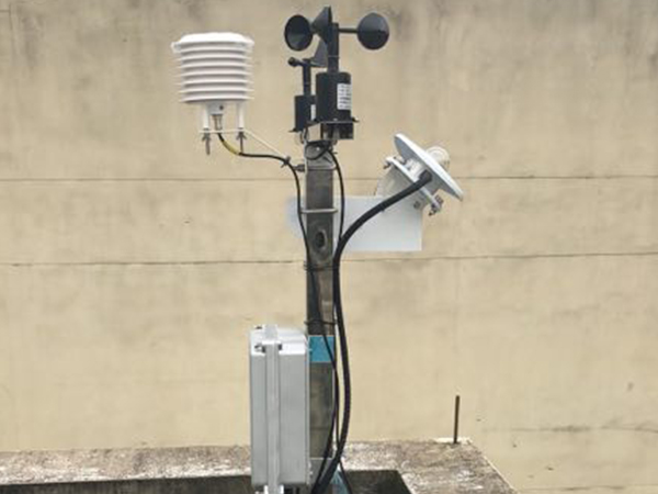 小型工業(yè)氣象站